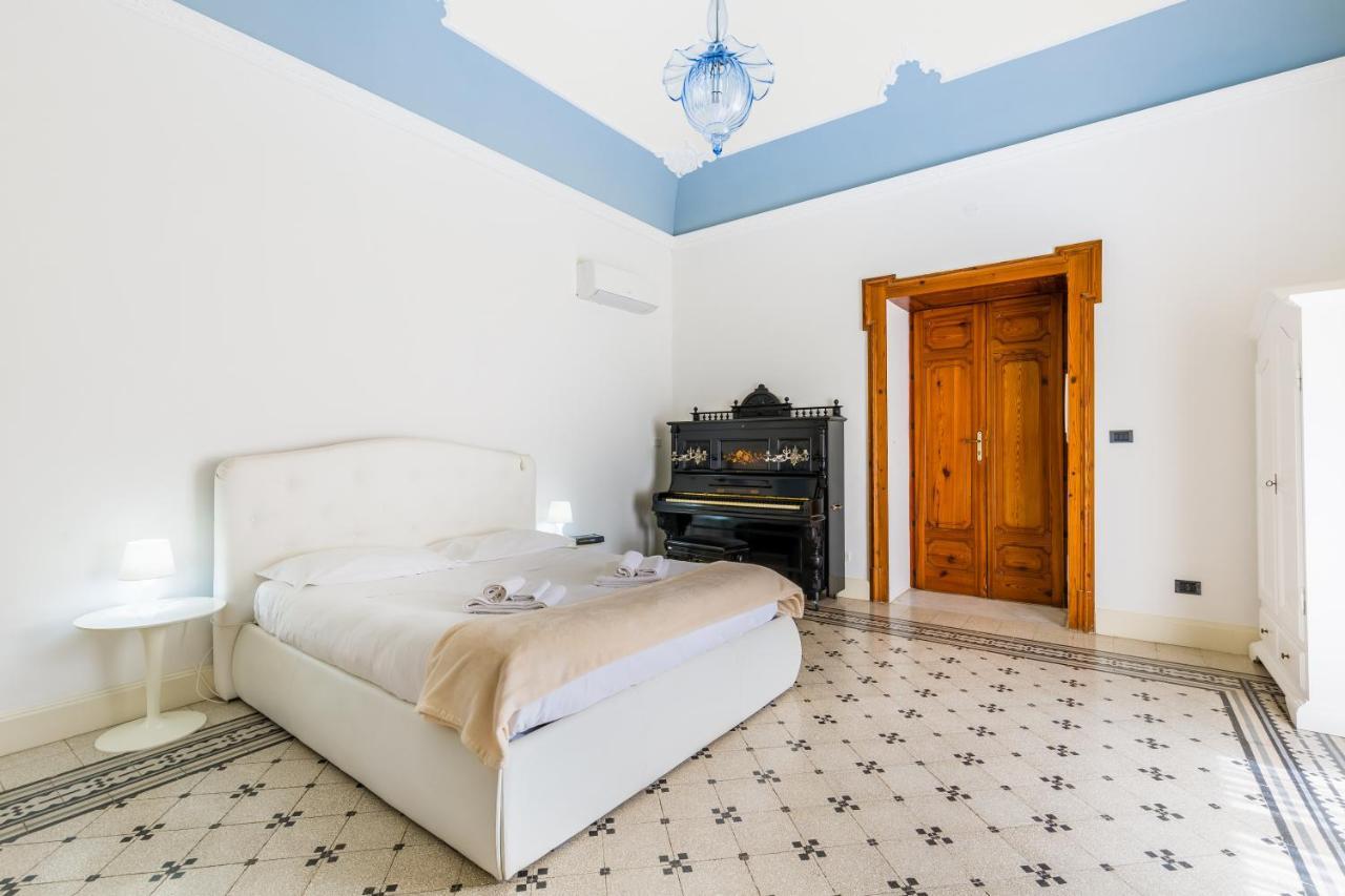 Palazzo Montalbano Bed & Breakfast Scicli Exterior photo