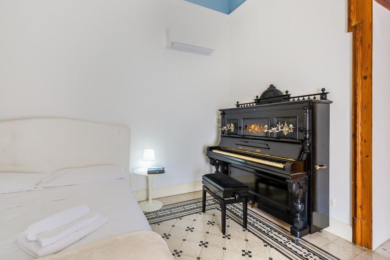 Palazzo Montalbano Bed & Breakfast Scicli Exterior photo