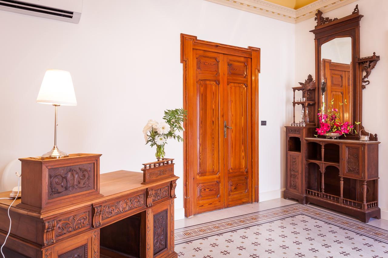 Palazzo Montalbano Bed & Breakfast Scicli Exterior photo